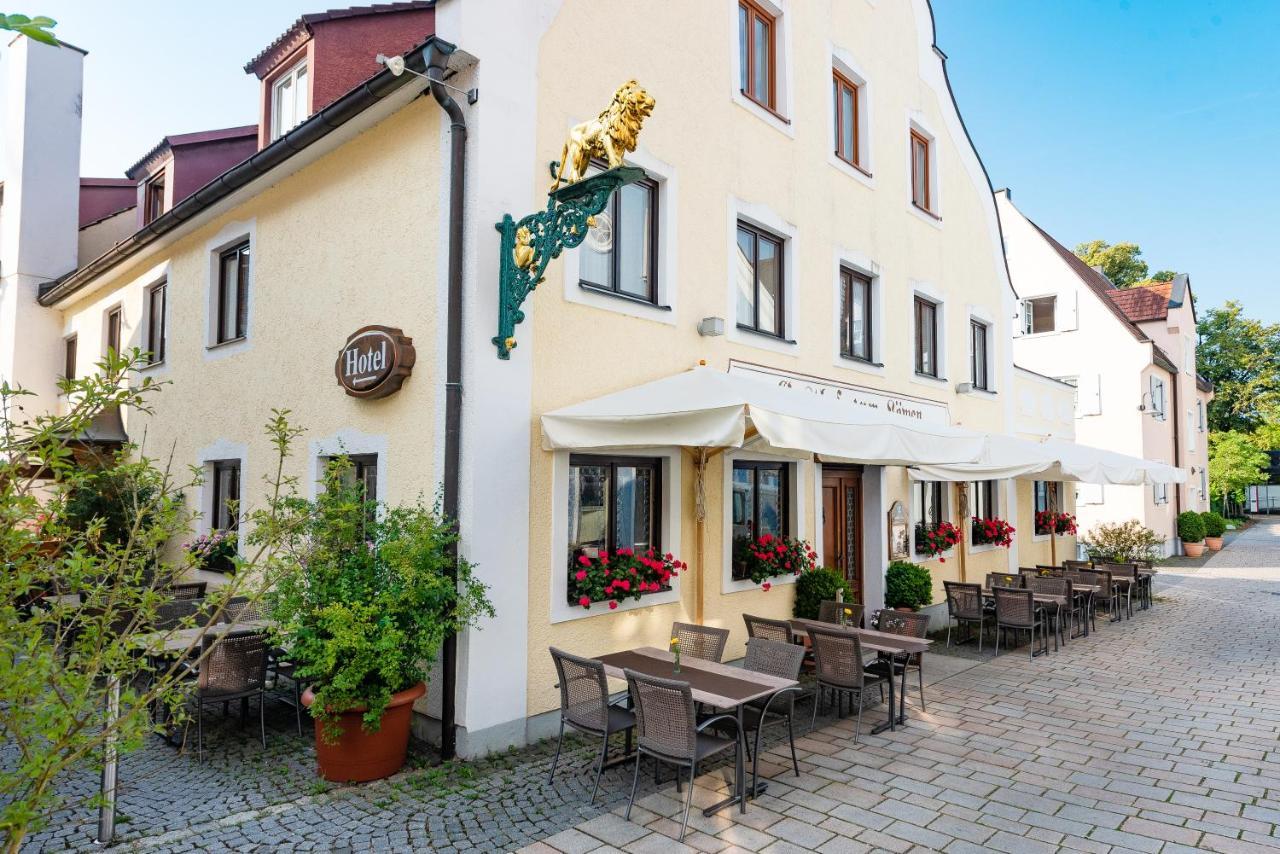 Hotel Zum Loewen Weissenhorn Exterior photo